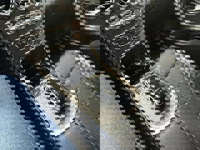 Used 2015 Mercedes-Benz C 300 Sedan image 26