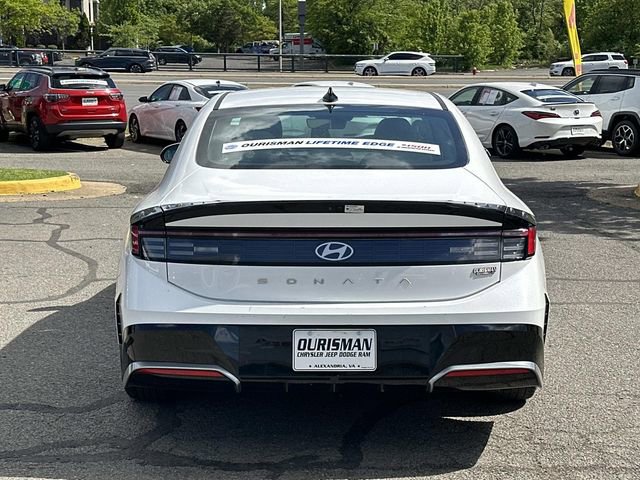 Used 2025 Hyundai Sonata SEL FWD image 4