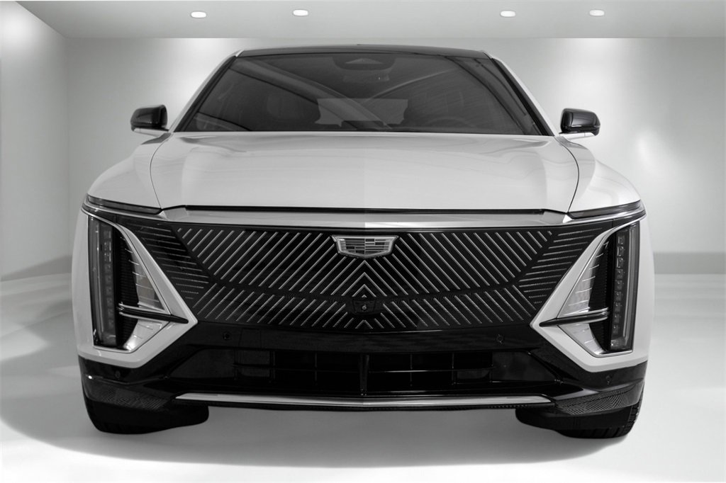 Used 2024 Cadillac Lyriq Luxury image 5