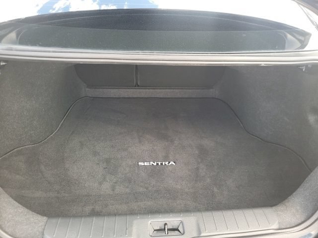 Certified 2023 Nissan Sentra SR w/ Midnight Edition Package FWD image 10