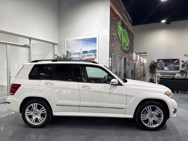 Used 2015 Mercedes-Benz GLK 350 2WD image 35
