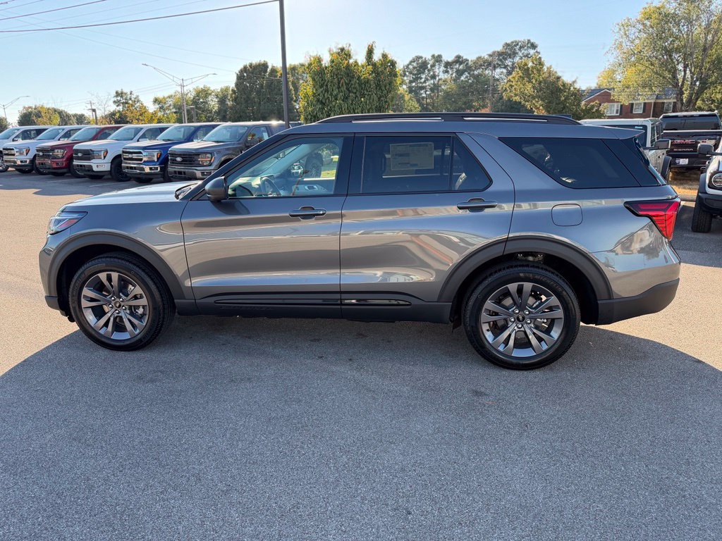 New 2026 Ford Explorer Active w/ Active Comfort Package AWD/4WD image 4