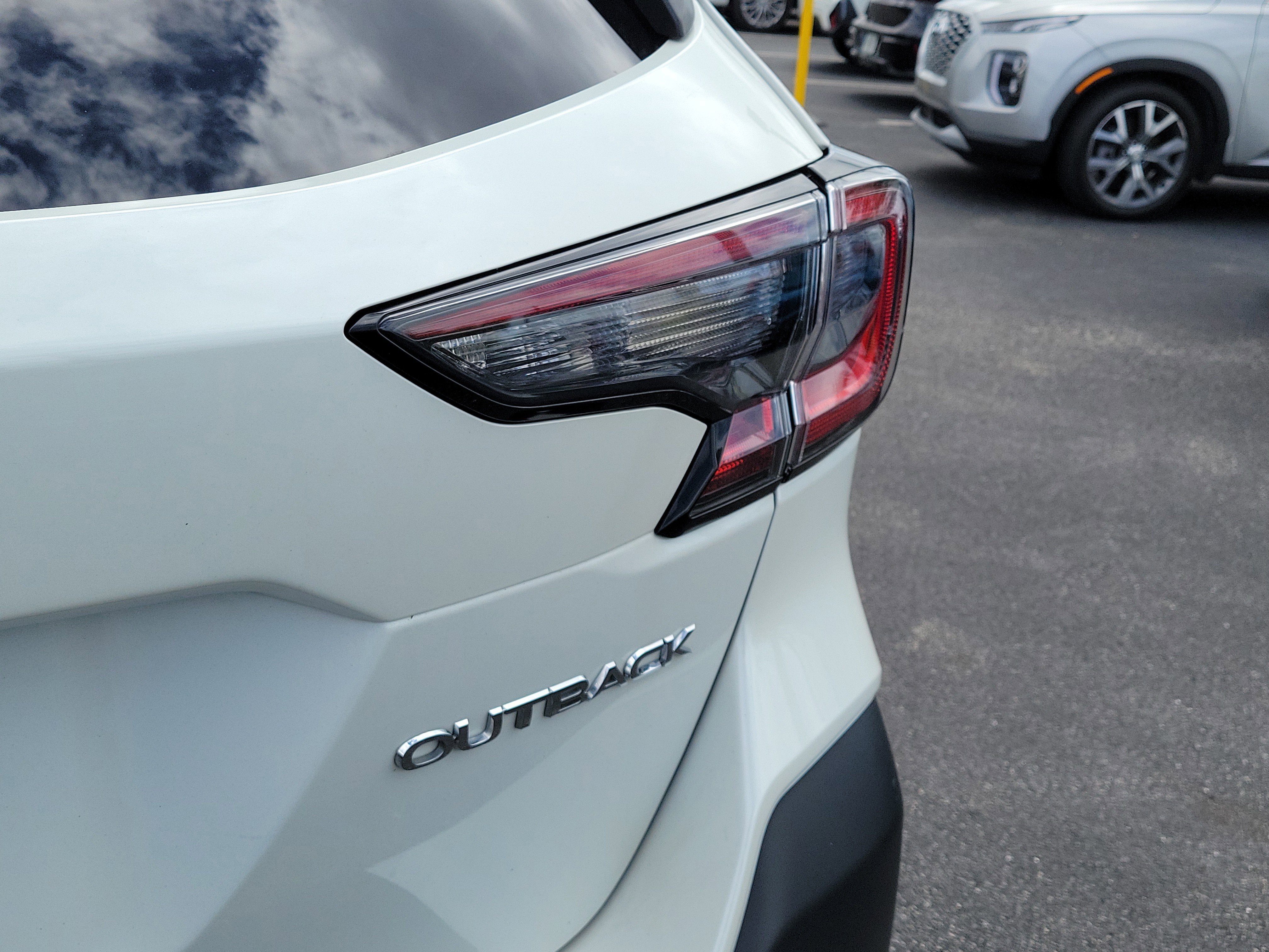 Used 2021 Subaru Outback Touring XT AWD/4WD image 11