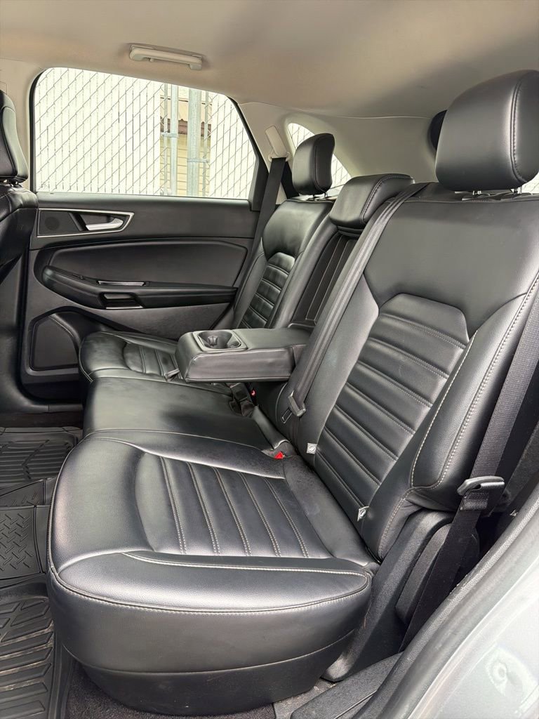 Used 2020 Ford Edge SEL image 22
