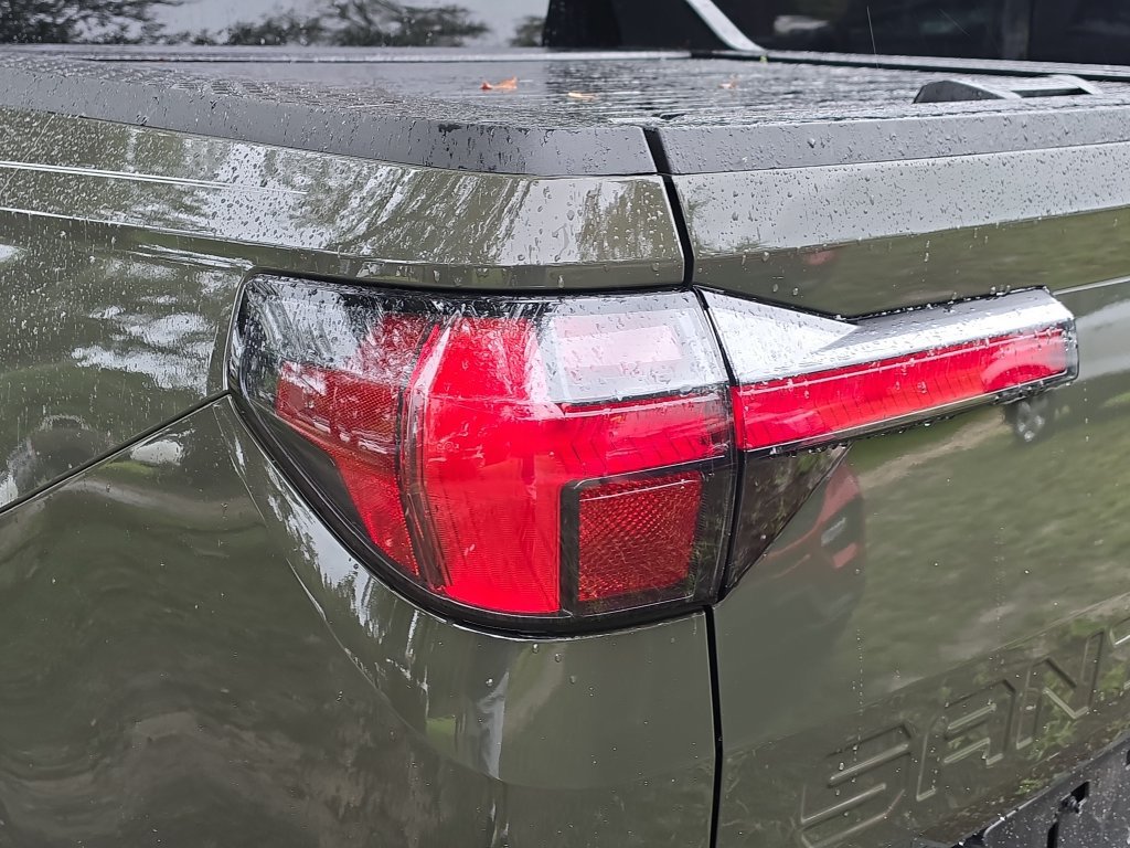 Used 2025 Hyundai Santa Cruz Limited AWD/4WD image 13