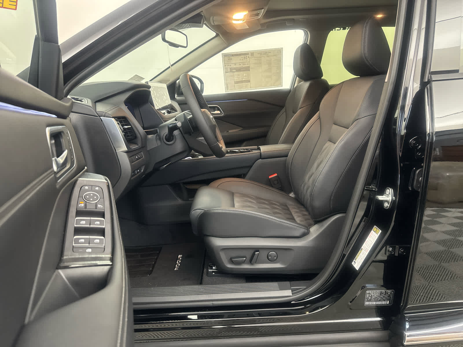 New 2026 Nissan Rogue Platinum w/ Platinum Premium Package image 10