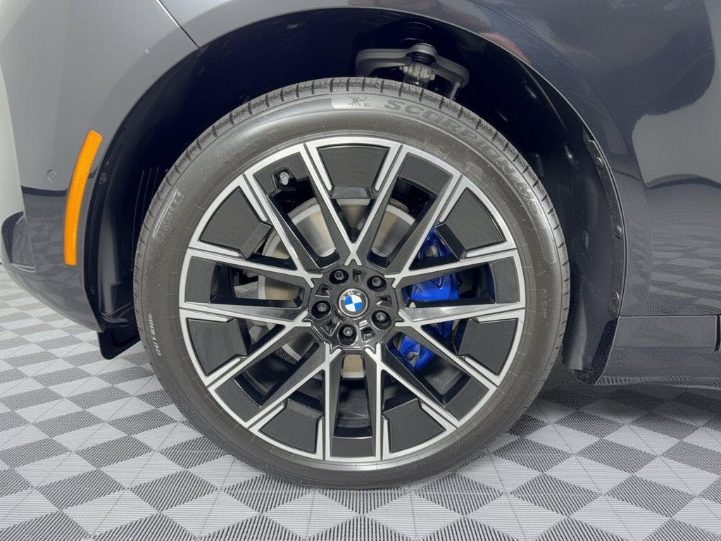 New 2027 BMW X5 xDrive40i w/ M Sport Professional Package AWD/4WD image 13