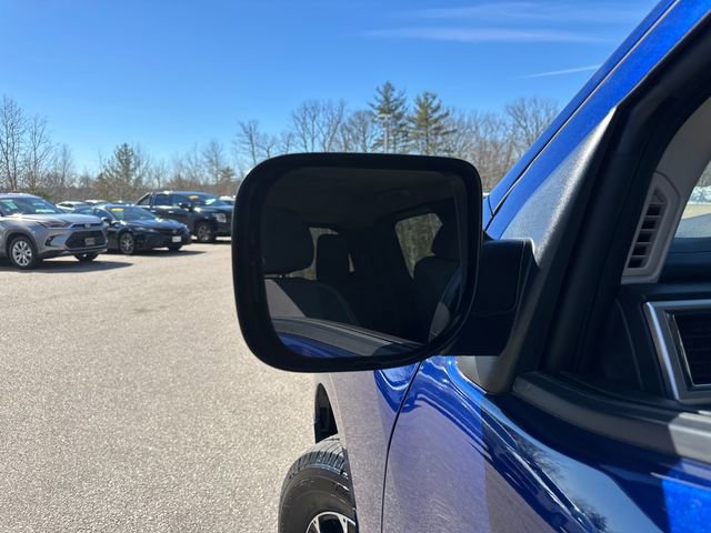 Used 2021 Nissan Titan SV w/ SV Convenience Package image 15