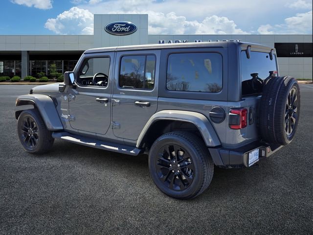 Used 2021 Jeep Wrangler Unlimited Sahara image 3