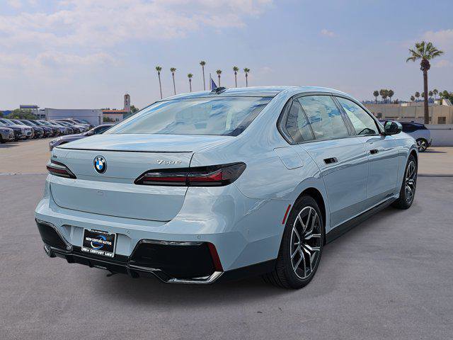 New 2026 BMW 750e xDrive w/ Executive Package image 5