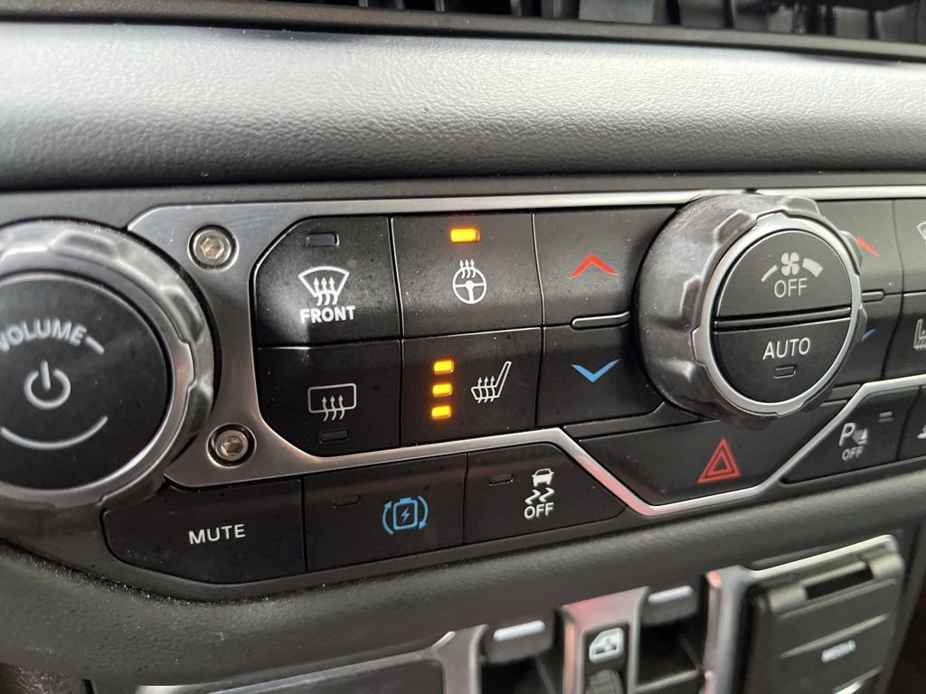 Used 2024 Jeep Wrangler Unlimited Rubicon 4xe AWD/4WD image 42