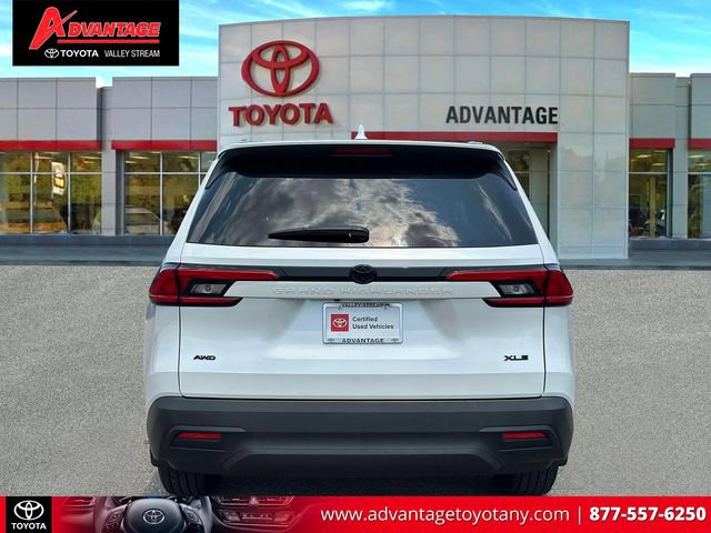 Certified 2024 Toyota Grand Highlander AWD image 8