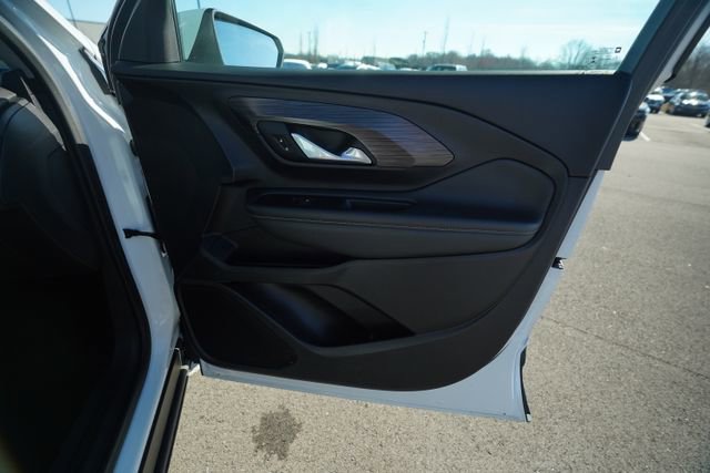 Used 2023 GMC Terrain SLT image 20