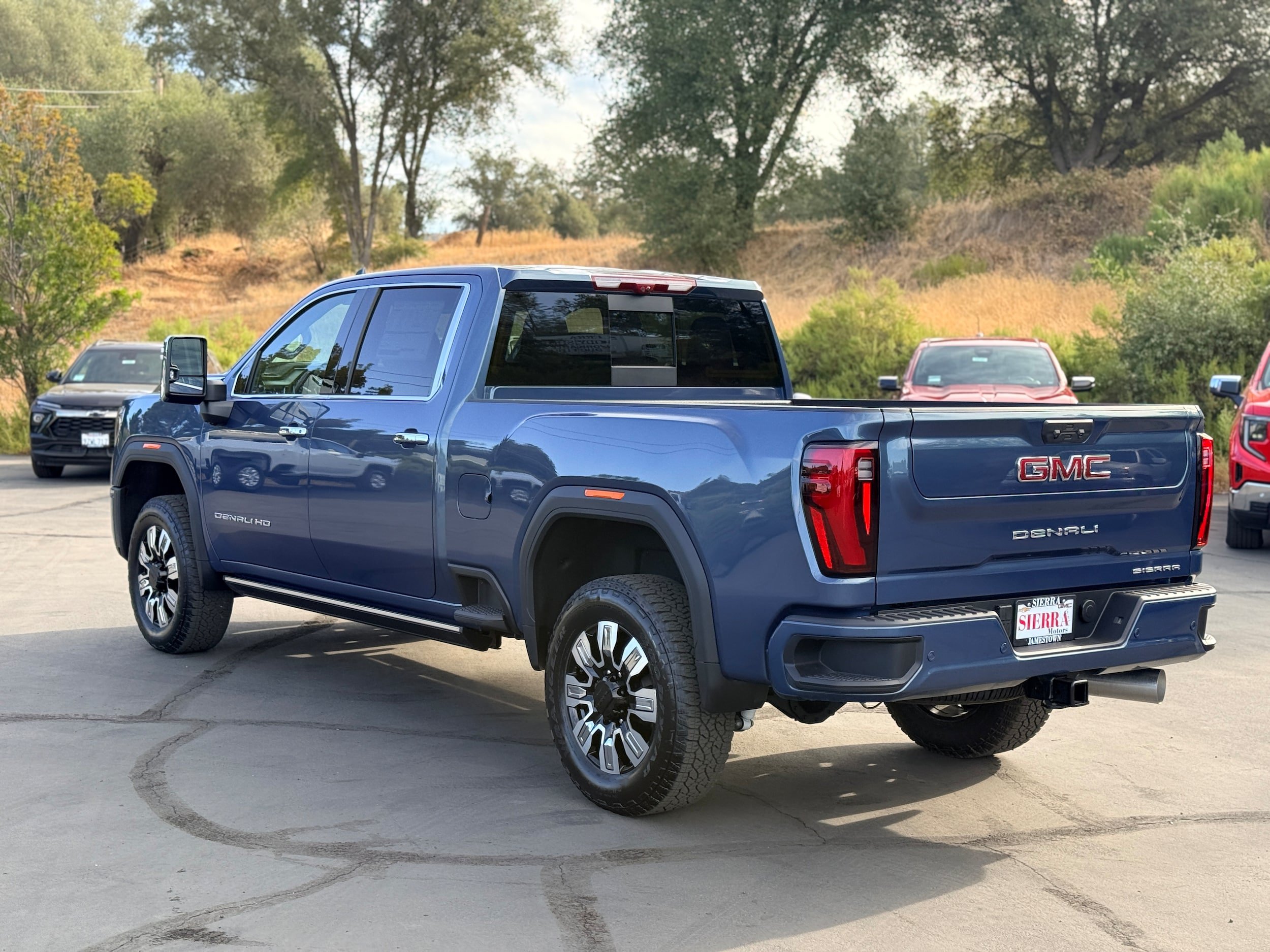 New 2026 GMC Sierra 2500 Denali w/ Denali Reserve Package AWD/4WD image 6