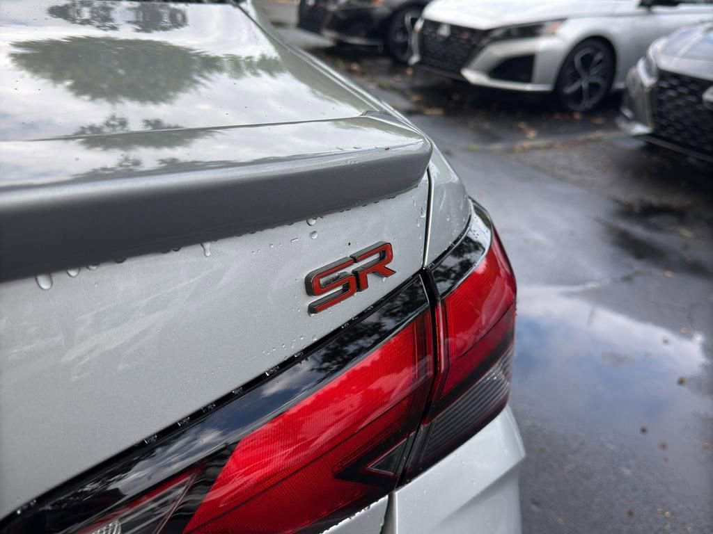 New 2025 Nissan Versa SR image 15