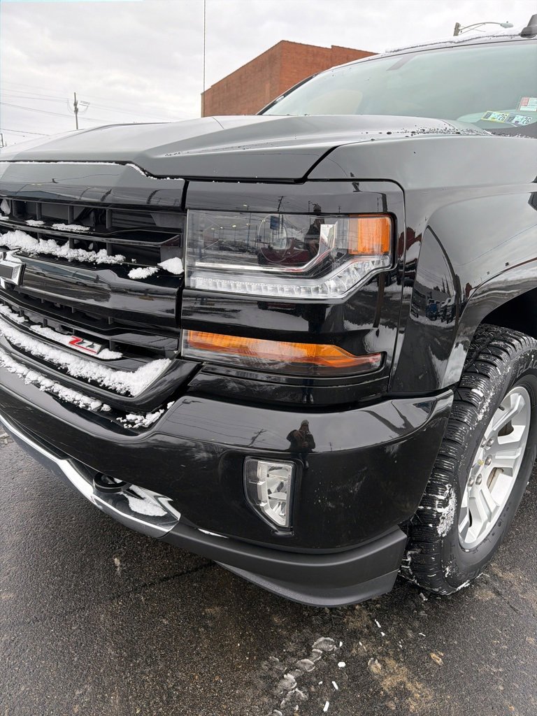 Used 2018 Chevrolet Silverado 1500 LT w/ All Star Edition image 9