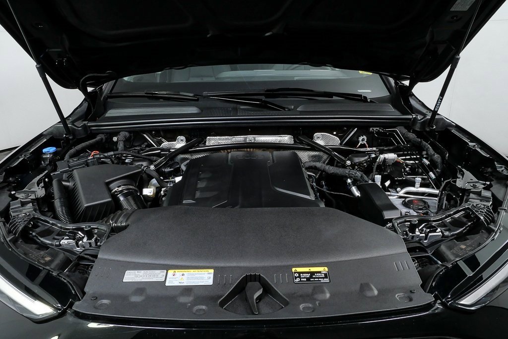 Certified 2025 Audi Q5 Premium w/ Convenience Package image 34