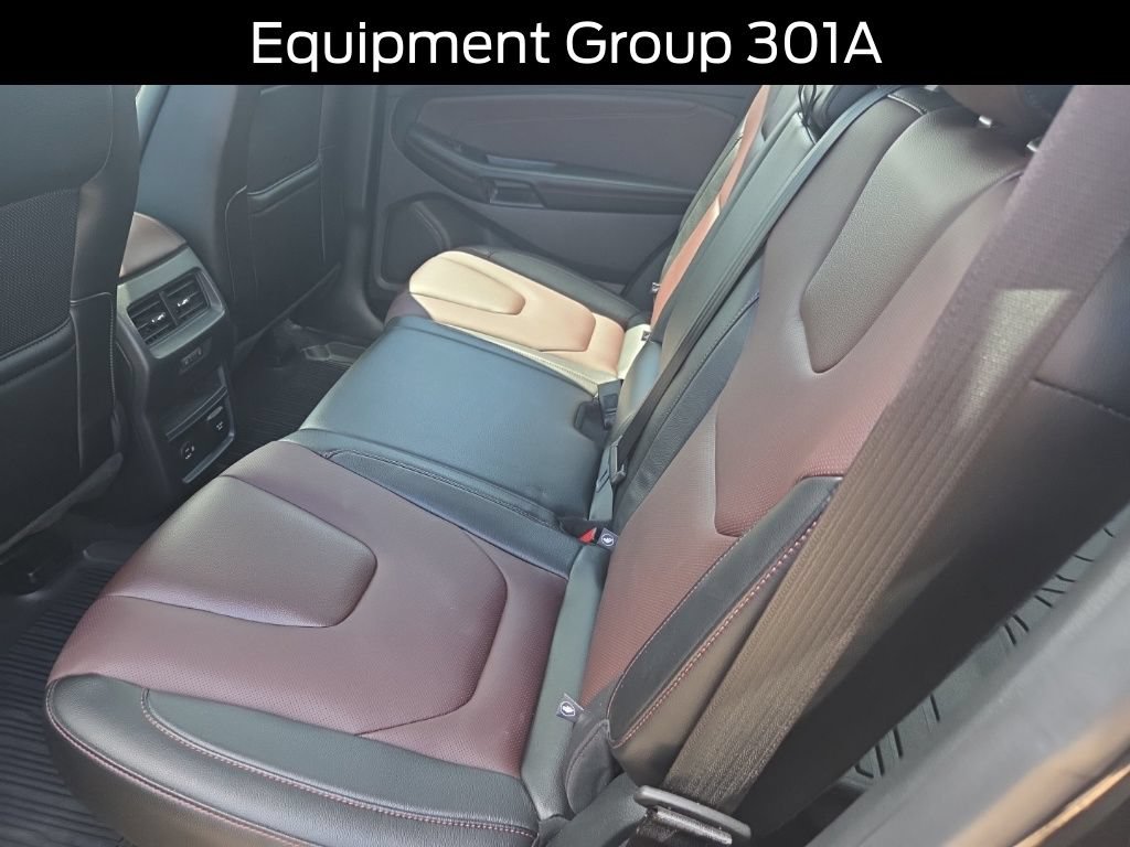 Used 2022 Ford Edge Titanium w/ Equipment Group 301A AWD/4WD image 11