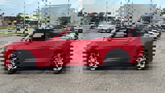 Used 2019 Chevrolet Camaro LT image 5