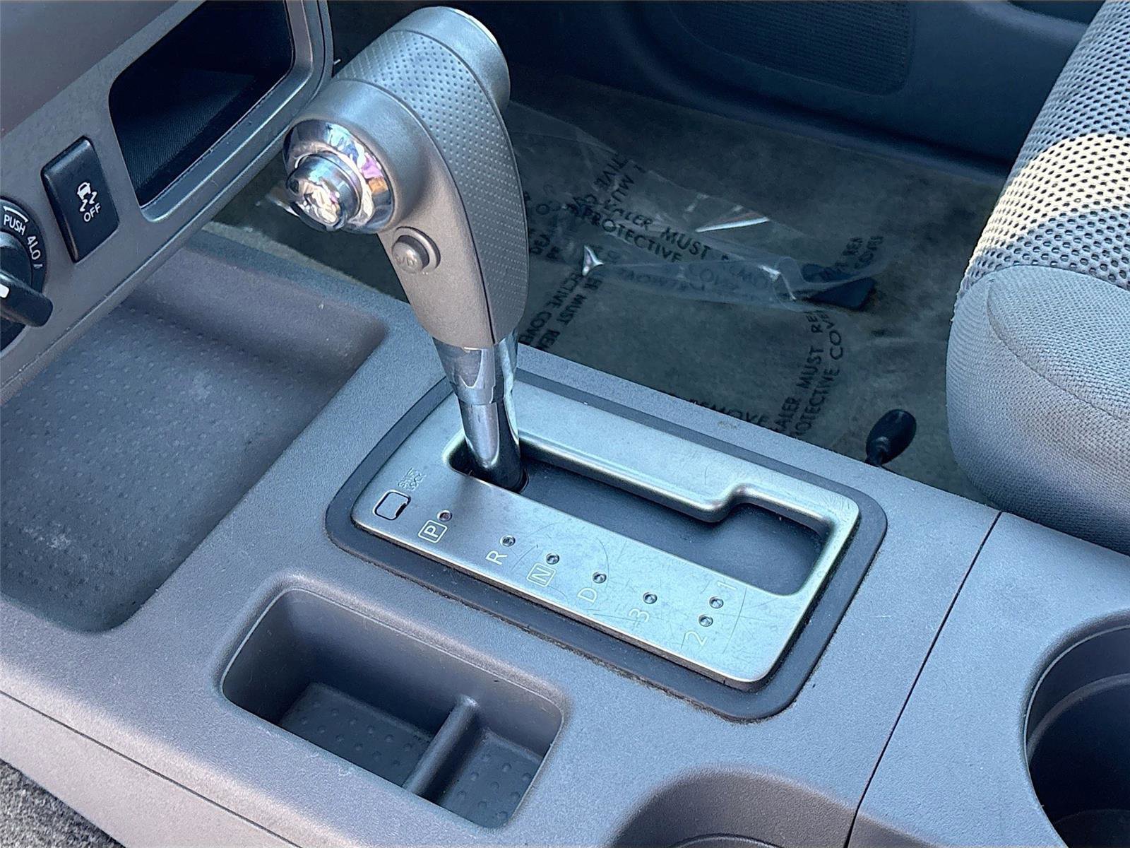 Used 2017 Nissan Frontier SV image 16