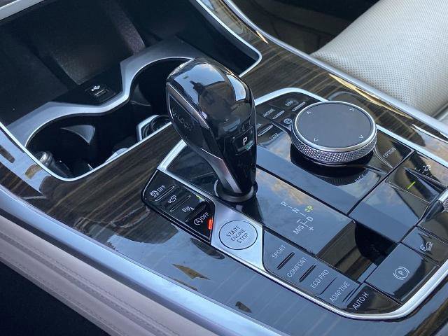 Used 2020 BMW X7 xDrive40i w/ Premium Package image 12