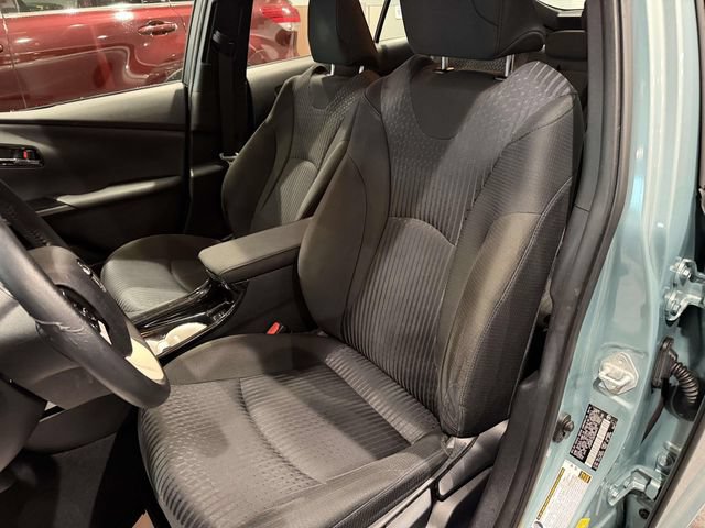 Used 2016 Toyota Prius Three FWD image 9