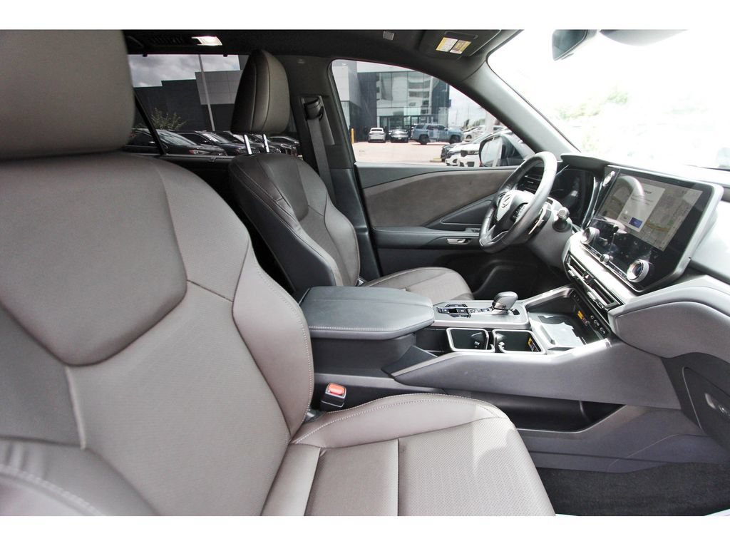 Used 2025 Lexus TX 350 FWD w/ Technology Package image 11