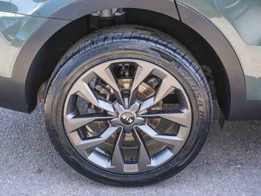 Certified 2021 Kia Sorento EX w/ EX AWD X-Line Package image 9