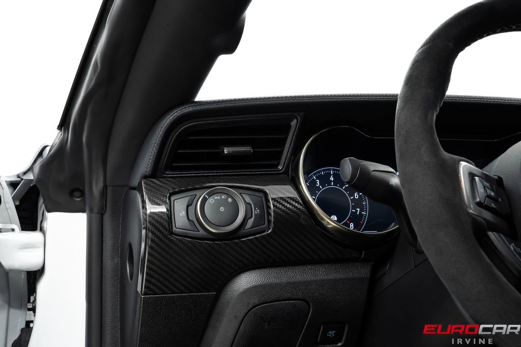 Used 2021 Ford Mustang Shelby GT500 w/ Carbon Fiber Track Pack RWD image 33