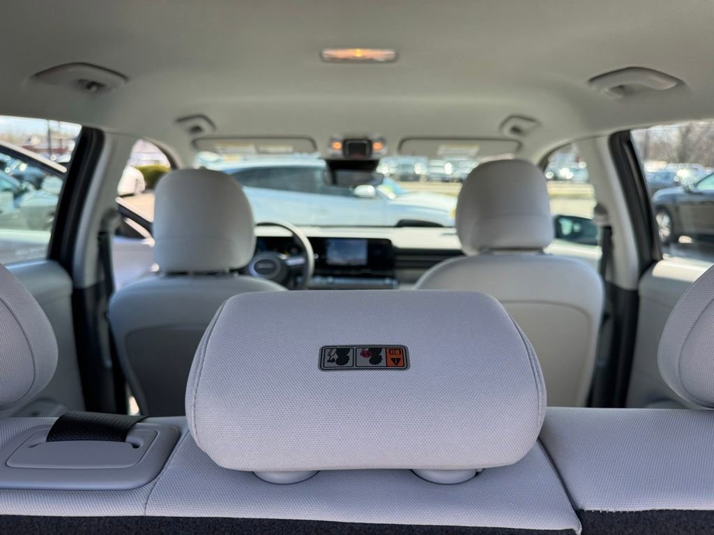 Used 2024 Hyundai Kona SE image 35
