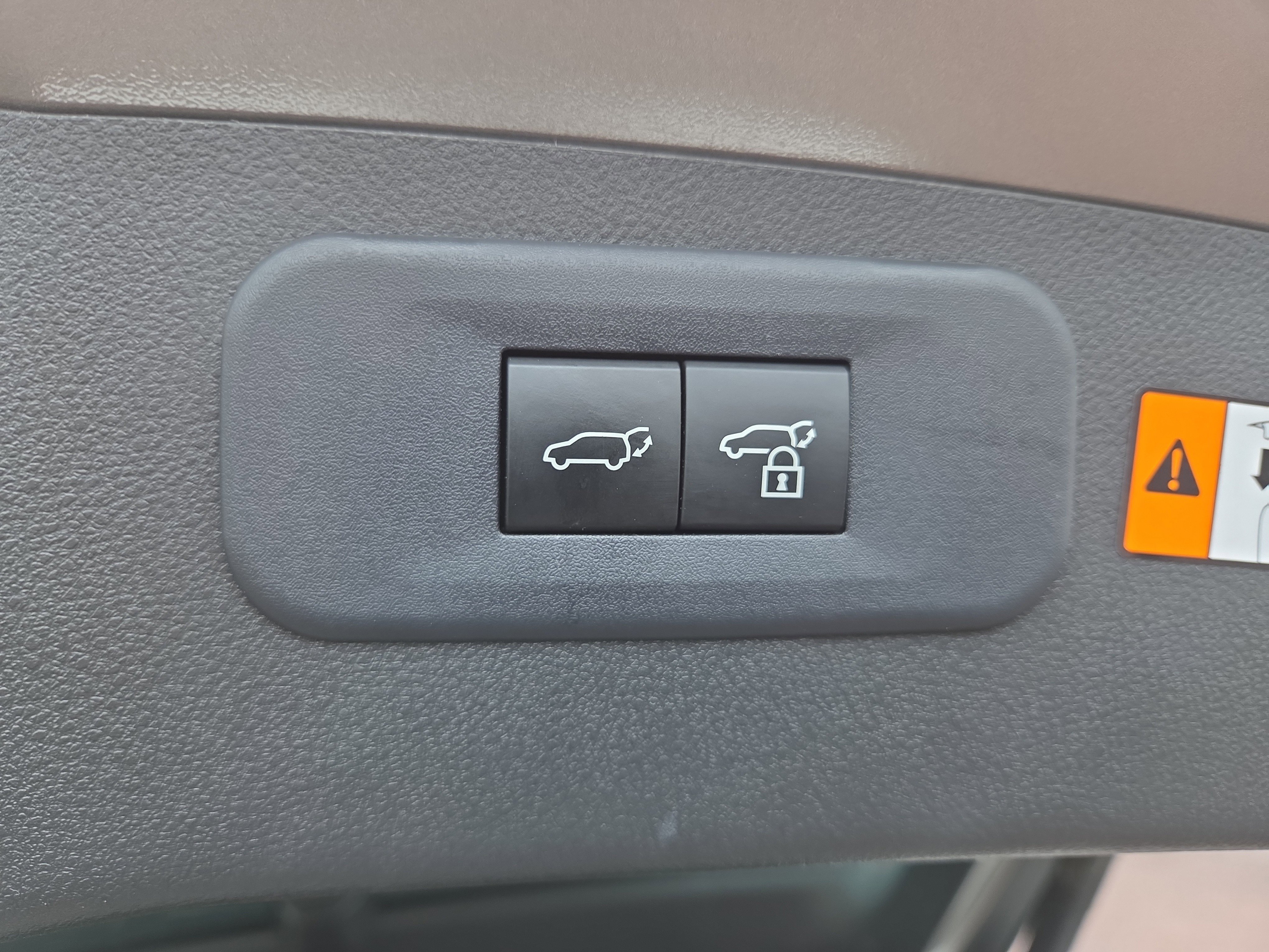 Certified 2025 Lexus NX 350 AWD w/ Accessory Package (2T) image 37