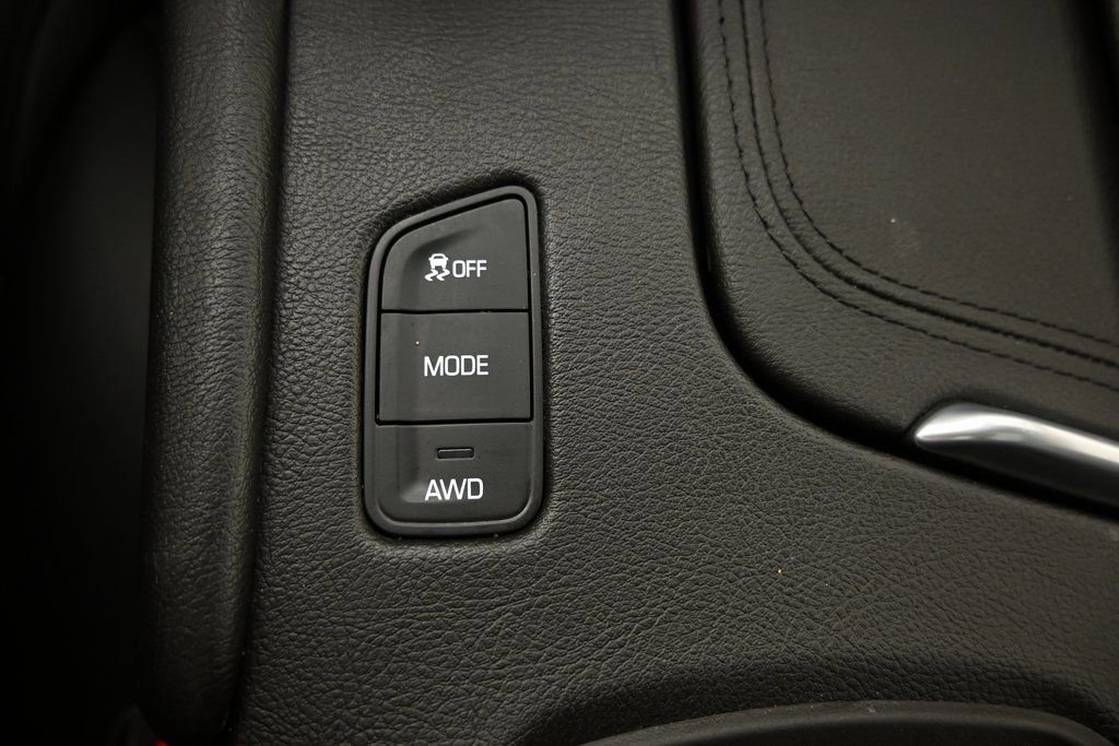 Used 2018 Cadillac XT5 Platinum w/ Driver Assist Package image 32