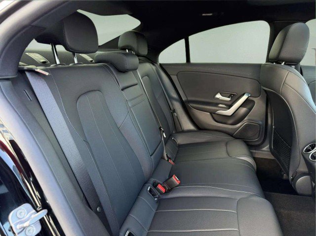 Used 2023 Mercedes-Benz CLA 250 4MATIC image 15