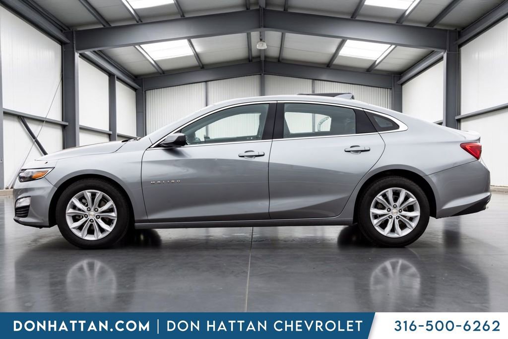 Used 2024 Chevrolet Malibu LT FWD image 2