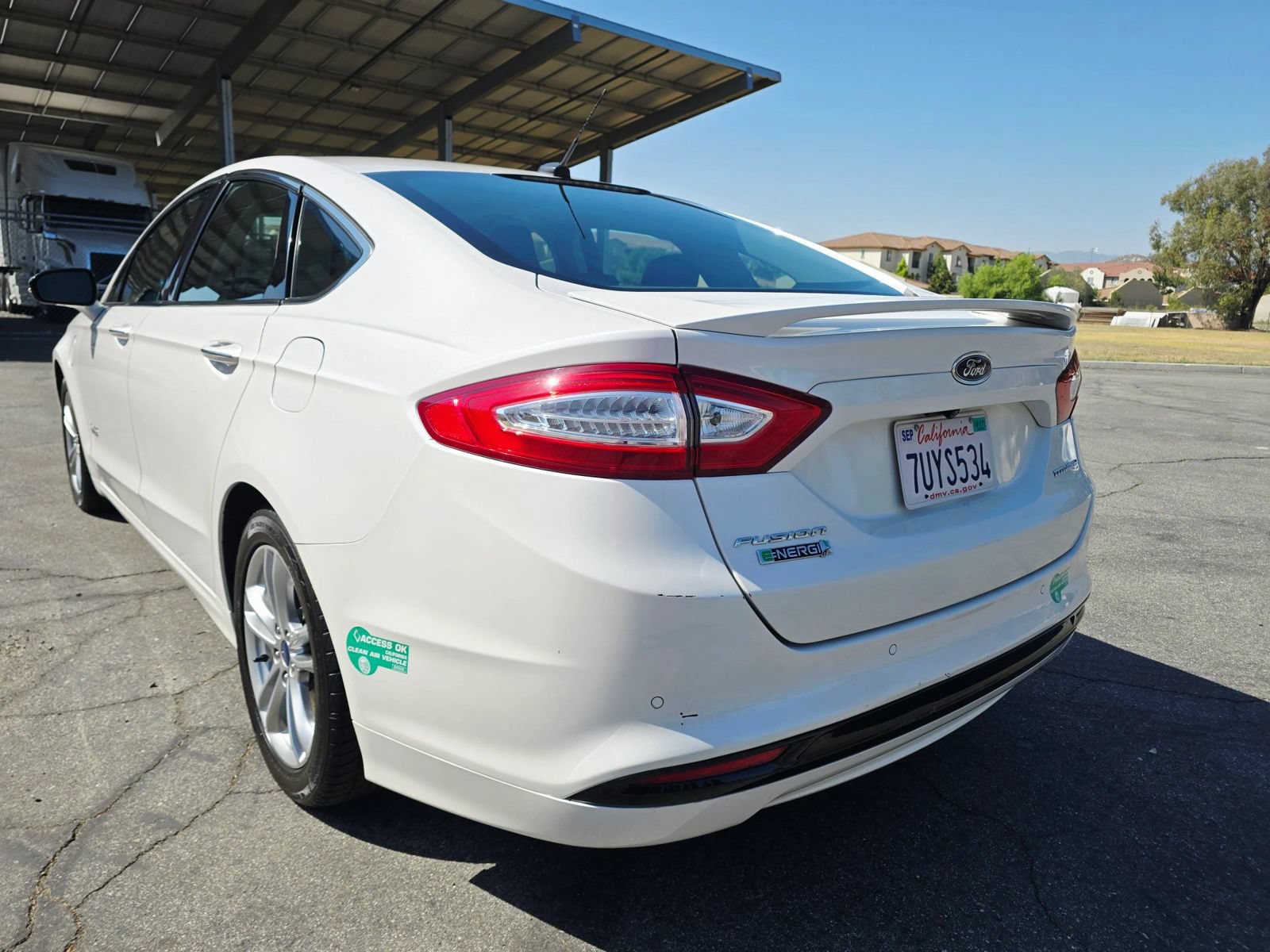 Used 2016 Ford Fusion Energi Titanium w/ Driver Assist Package FWD image 7