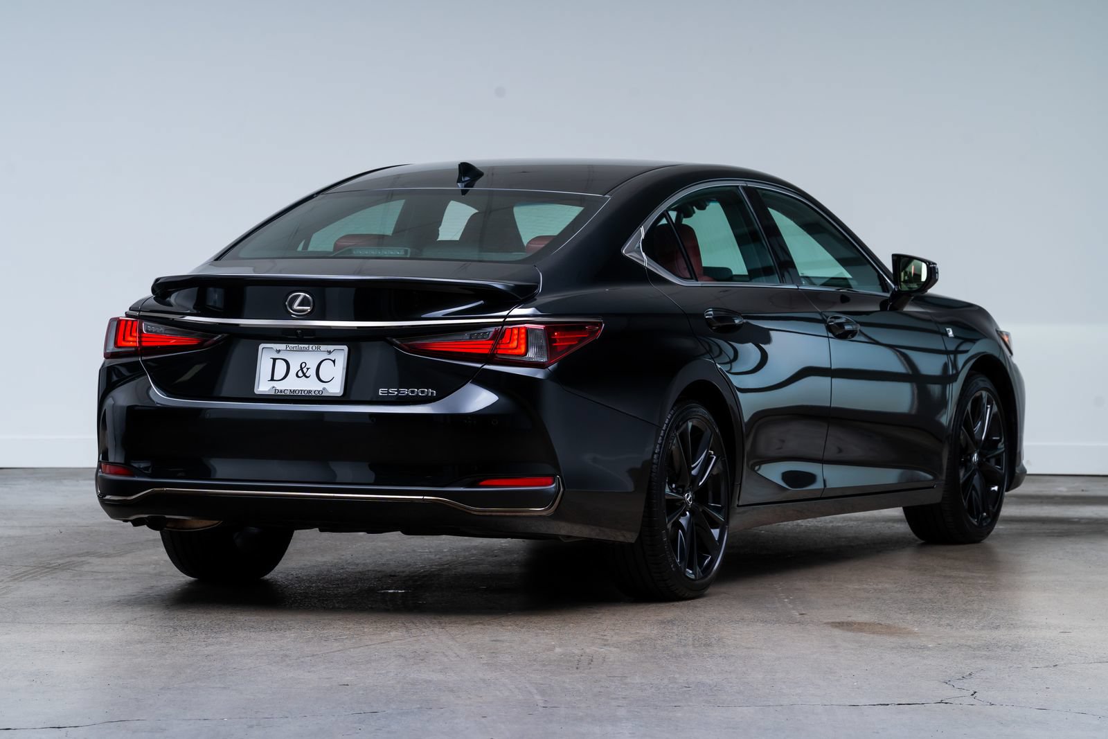 Used 2025 Lexus ES 300h FWD image 6
