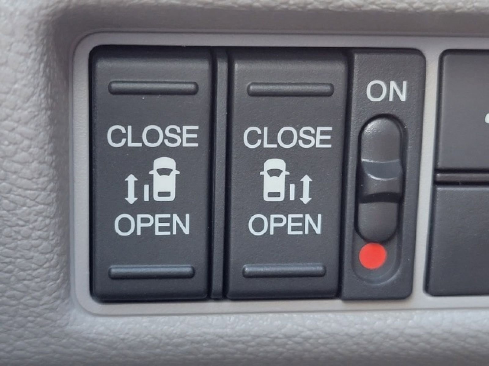 Used 2024 Honda Odyssey EX-L image 18