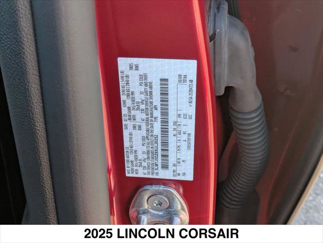 New 2025 Lincoln Corsair Grand Touring image 15