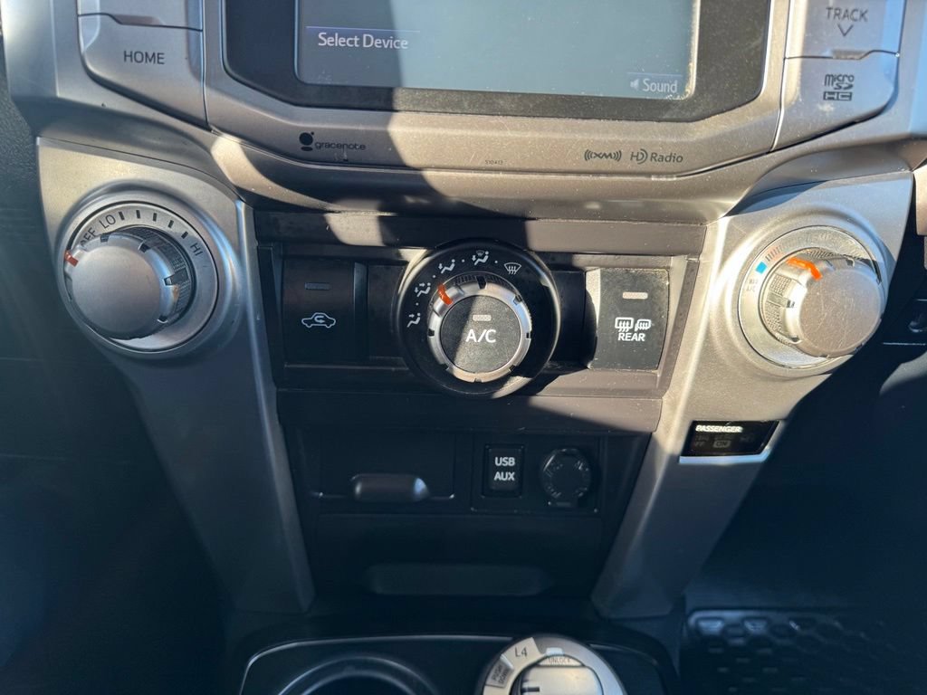 Used 2019 Toyota 4Runner SR5 AWD/4WD image 20
