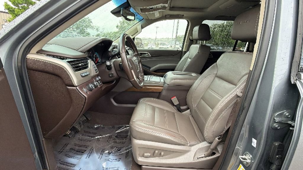 Used 2019 GMC Yukon Denali w/ Denali Ultimate Package AWD/4WD image 16