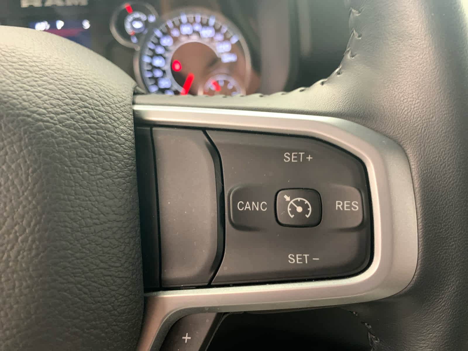 Used 2023 RAM 1500 Big Horn AWD/4WD image 28