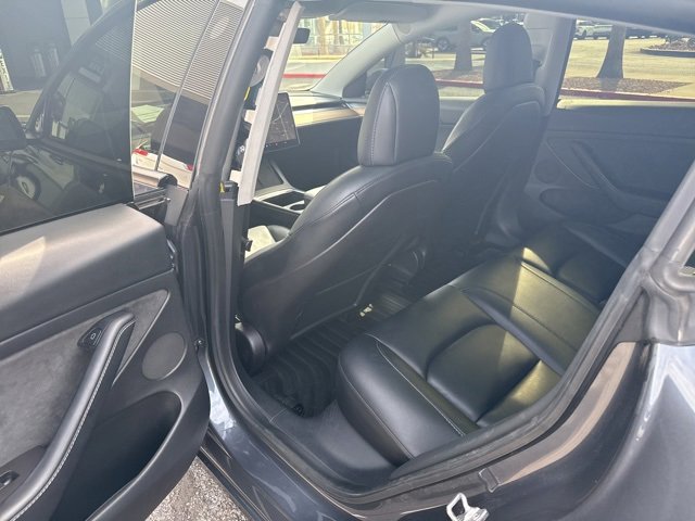 Used 2021 Tesla Model 3 Standard Range Plus image 16