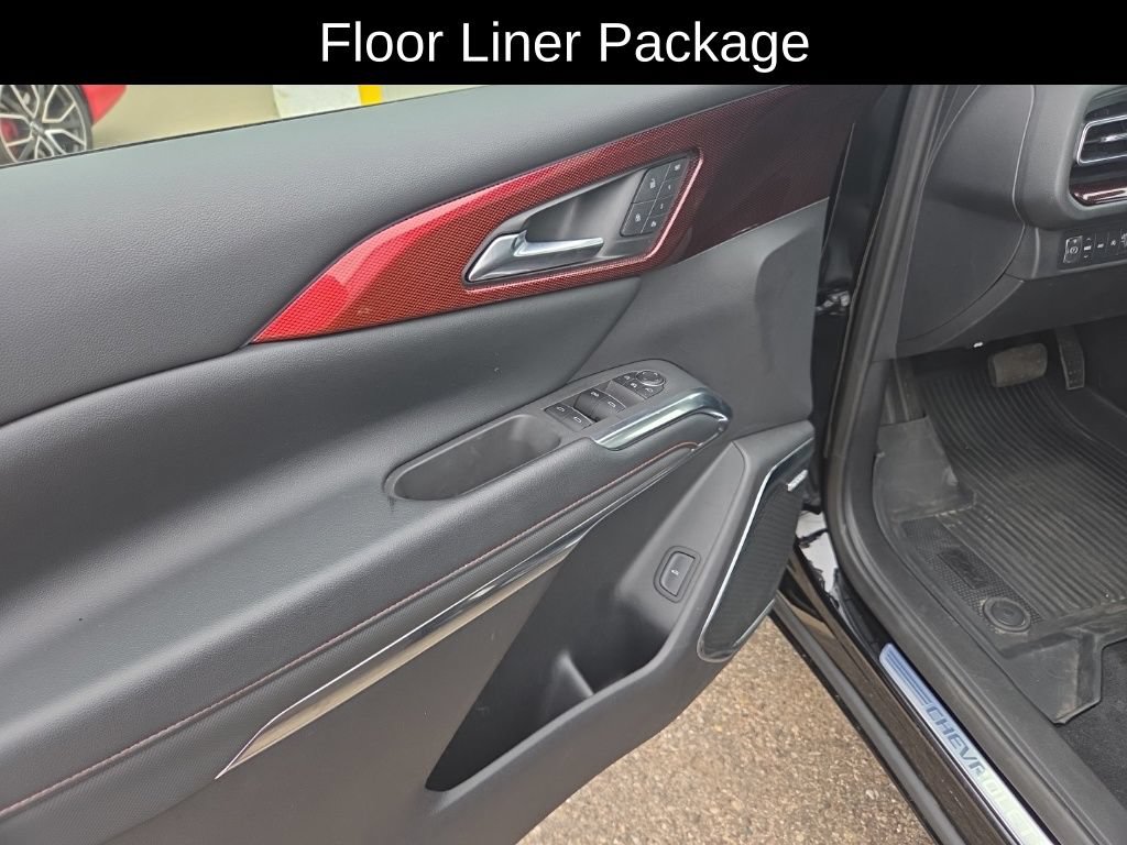 Used 2025 Chevrolet Traverse RS w/ LPO, Floor Liner Package AWD/4WD image 17