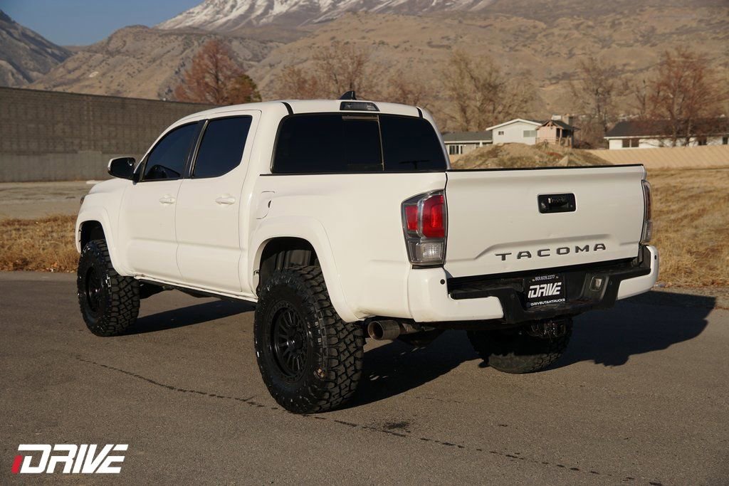 Used 2021 Toyota Tacoma TRD Sport w/ Advanced Technology Package image 8