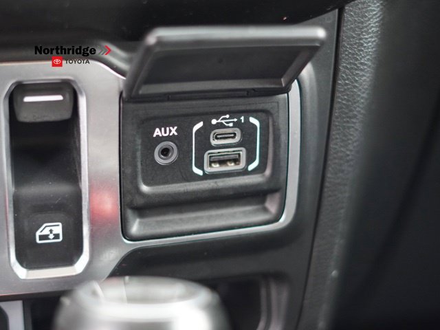 Used 2021 Jeep Wrangler Rubicon AWD/4WD image 31