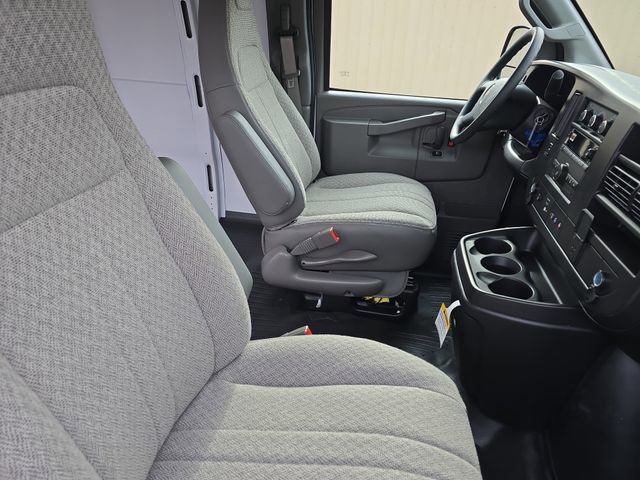 New 2025 Chevrolet Express 2500 Work Van 3D Cargo Van w/ Driver Convenience Package image 13