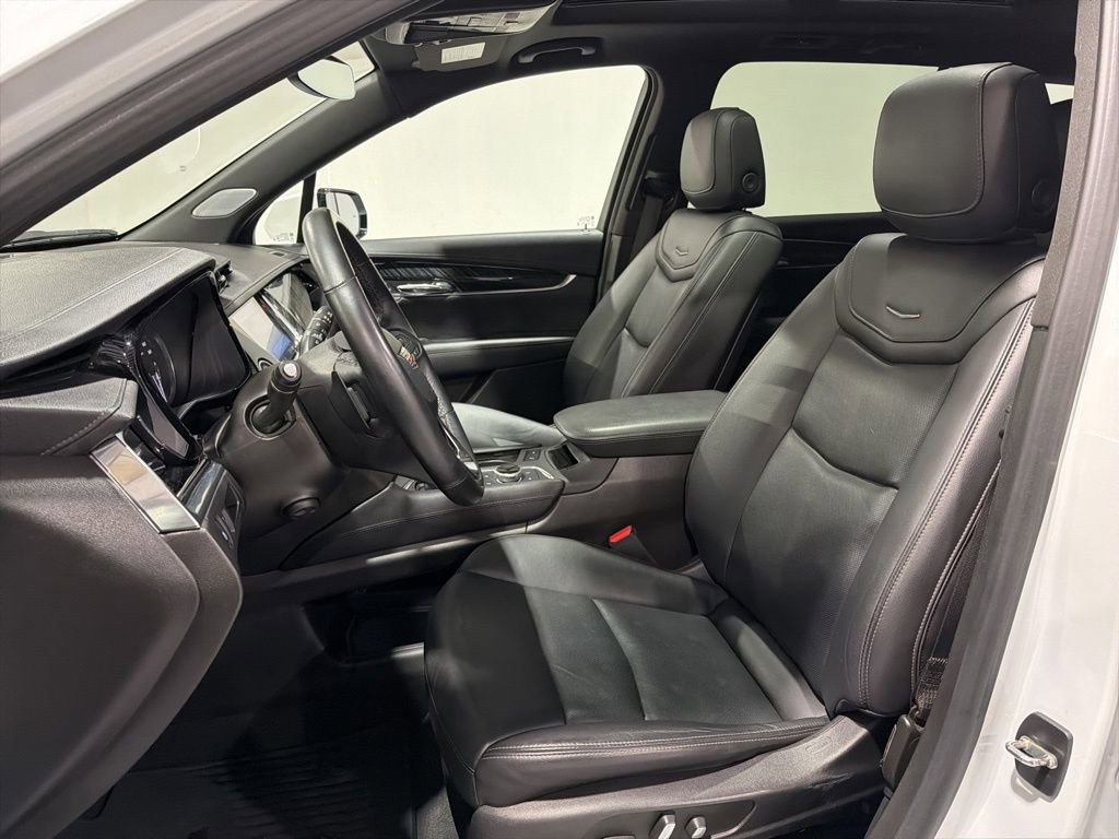Used 2023 Cadillac XT6 Premium Luxury image 22
