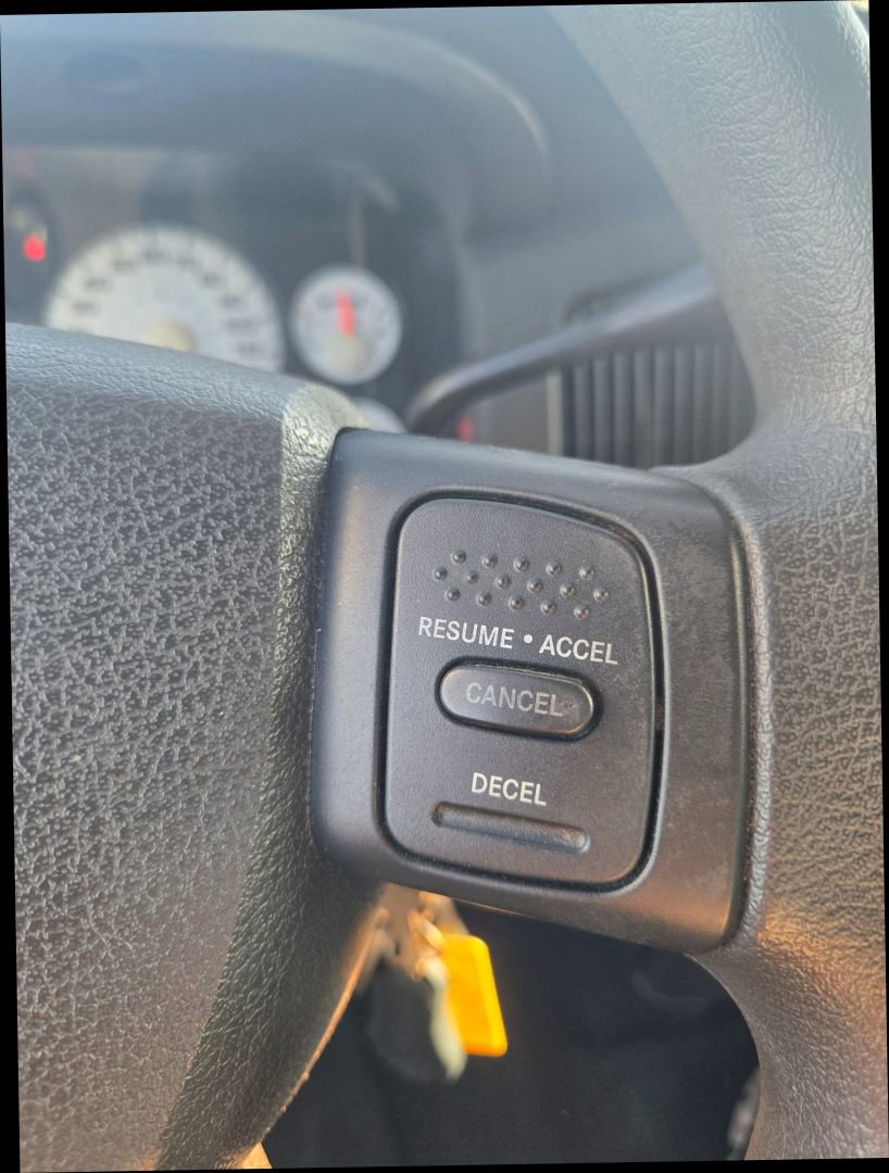 Used 2005 Dodge Ram 1500 Truck SLT image 22