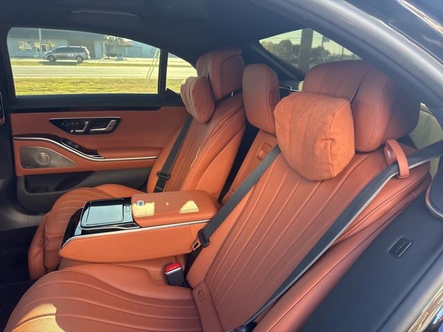Used 2023 Mercedes-Benz S 580 4MATIC Sedan image 18