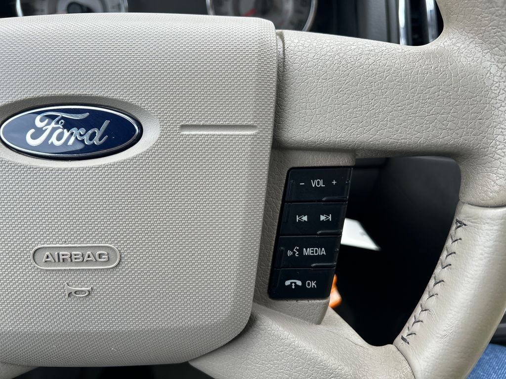 Used 2010 Ford Edge Limited image 17